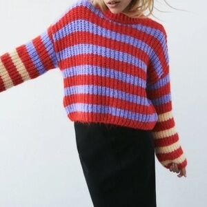 Zara Red and Purple Crew Neck Sweater